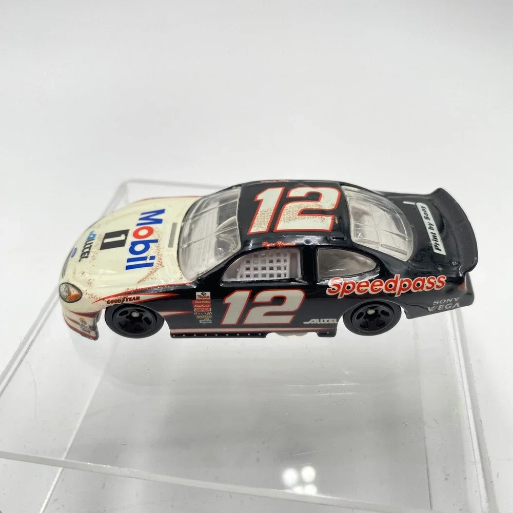 Hot Wheels 1999 #12 Mobil‎ Speedpass Ryan Newman Diecast Race Car 164 Scale